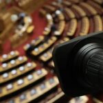 Σε ισχύ από σήμερα ο «χρονοκόφτης» στις ομιλίες στη Βουλή – Πώς θα λειτουργεί