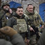 Η Ευρώπη επί ποδός πολέμου – O Ζελένσκι, «το τέλος της ειρήνης» και το ράλι των εξοπλισμών