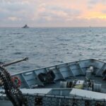 Το Πολεμικό Ναυτικό της Βρετανίας αναχαίτησε δύο ρωσικά πλοία που κινούνταν στα χωρικά της ύδατα