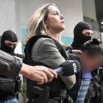 Απολογείται σήμερα η 46χρονη που δολοφόνησε την πεθερά της στη Σαλαμίνα – Την αποδοκίμασαν πολίτες