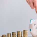 Ποιοι πάνε «ταμείο» σήμερα: Έκτακτα επιδόματα, πληρωμές και συντάξεις από e-ΕΦΚΑ και ΔΥΠΑ