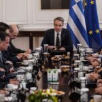 Δημοσκοπικό «ραβασάκι» σε Μαξίμου για ακρίβεια και ΟΠΕΚΕΠΕ – To «αντίδοτο» του προϋπολογισμού