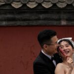 Κίνα: Καταναλωτικά κουπόνια σε νεόνυμφους με στόχο την αύξηση των γάμων