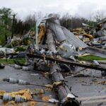 ΗΠΑ: Ανεμοστρόβιλος σάρωσε προάστια του Χιούστον – Πάνω από 100 σπίτια καταστράφηκαν, δείτε βίντεο