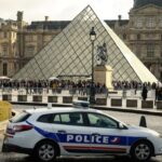 Προφυλακίστηκε 38χρονη γυναίκα για την κλοπή στο Λούβρο – Για τι κατηγορείται