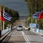 Οι Τούρκοι καταφεύγουν στην Αλεξανδρούπολη για να αγοράσουν φτηνότερα τρόφιμα