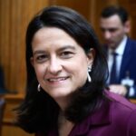 Κεραμέως: Διαθέσιμη από αύριο ηλεκτρονική πλατφόρμα για την οικονομική ενίσχυση των 250 ευρώ