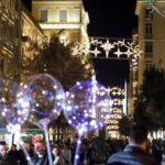 Χριστούγεννα 2025: Τι δείχνει έρευνα της ΕΥ για τις αγορές των Ελλήνων