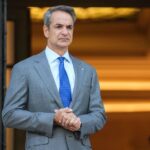 Το «στοίχημα» Μητσοτάκη στη Σιγκαπούρη και οι εσωκομματικές κάλπες της Κυριακής