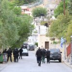 Σε «πόλεμο» τα Βορίζια Κρήτης λόγω βεντέτας: Οικογένειες πήραν τα όπλα – Δύο νεκροί, 2.000 σφαίρες