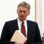 «Σφήκα» το Κρεμλίνο: «Σοβαρή διαδικασία» οι διπλωματικές προσπάθειες για την Ουκρανία