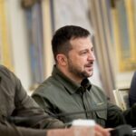 Ο Ζελένσκι απομάκρυνε το δεξί του χέρι – Τι σημαίνει για την Ουκρανία και τις σχέσεις του με τη Δύση