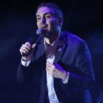 Ο Μιχάλης Χατζηγιάννης ανακοίνωσε την ακύρωση των εμφανίσεών του για λόγους υγείας