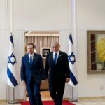 Ισραήλ: Επίσημο αίτημα στον πρόεδρο Χέρτζογκ για να του δοθεί χάρη υπέβαλε ο Νετανιάχου