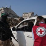 Ερυθρός Σταυρός: Μείωση του προϋπολογισμού και λιγότερες θέσεις εργασίας «λόγω κόπωσης των δωρητών»