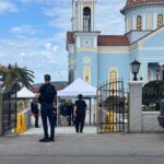 Βορίζια: Υπό αστυνομικό κλοιό η κηδεία της 57χρονης – Με ανιχνευτή μετάλλων η είσοδος στην εκκλησία