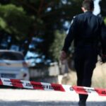 Νέα Πέραμος: Δίωξη για ανθρωποκτονία από πρόθεση στον 44χρονο που σκότωσε με ψαλίδι τον αδερφό του