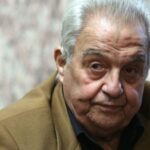 «Εισήχθη χωρίς σημεία ζωής»: Το ιατρικό ανακοινωθέν για τον θάνατο του Αλέκου Φλαμπουράρη