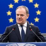 Ο Τουσκ καταγγέλλει τη ρωσική «κρατική τρομοκρατία» για το σαμποτάζ σε σιδηροδρομική γραμμή