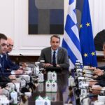 Γιατί πατάει «γκάζι» στις μεταρρυθμίσεις η Κυβέρνηση – «Το κέντρο βγάζει νικητές»