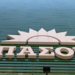 ΠΑΣΟΚ για τον θάνατο του Αλέκου Φλαμπουράρη: Μια συνετή φωνή με έντονη αντιδικτατορική δράση