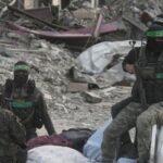 Οργή Χαμάς για τους ισραηλινούς βομβαρδισμούς: Προειδοποιεί με κατάρρευση της εκεχειρίας