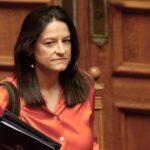 Στις Βρυξέλλες η Κεραμέως – Θα ενημερώσει το Συμβούλιο Υπουργών Εργασίας για την Κοινωνική Συμφωνία