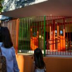 ΕΛΑΣ για τη σύλληψη 13χρονου μαθητή στου Γκύζη: Προκάλεσε φθορές σε πόρτα Γυμνασίου