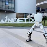 Bumi: Το κινέζικο ανθρωποειδές ρομπότ που κοστίζει όσο ένα iPhone