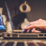 Θα μπορούσαμε να ζήσουμε ένα 24ωρο χωρίς διαδίκτυο;