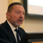 Στουρνάρας: Οι κακοκαιρίες πλήττουν και το τραπεζικό σύστημα, όχι μόνο νοικοκυριά και επιχειρήσεις