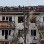 Οι Ρώσοι σφυροκοπούν την Ουκρανία λίγο πριν την συνάντηση Τραμπ – Ζελένσκι