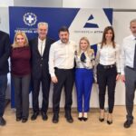 Έπεσαν οι υπογραφές Περιφέρειας Αττικής – Ελευσίνας για την ανάπλαση πλατείας στη Μαγούλα