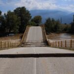 Κακοκαιρία Byron: Υπερχείλισε ο Πηνειός στα αναχώματα Βαλομανδρίου και Ρογκίων