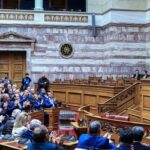 Διέξοδο στο αδιέξοδο αναζητά η Κυβέρνηση – Τεσσεράμισι ώρες έντασης στη ΝΔ