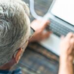 Δεύτερη ευκαιρία σε συμμετέχοντες ηλικίας άνω των 55 ετών από την ΔΥΠΑ – Στις δομές υγείας