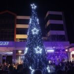 Δήμος Βάρης, Βούλας, Βουλιαγμένης: Εντυπωσιακή φωταγώγηση του χριστουγεννιάτικου δέντρου