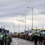 Αγρότες έκλεισαν την Εθνική Αθηνών Λαμίας στο Μπράλο – Από που εκτρέπονται τα αυτοκίνητα