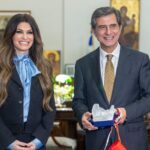 Στη Θεσσαλονίκη η Κίμπερλι Γκίλφοϊλ – Συναντήθηκε με τον Κώστα Γκιουλέκα