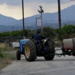 Χαλκιδική: Στήθηκε στη Νικήτη Σιθωνίας το πρώτο μπλόκο μελισσοκόμων και αγροτών