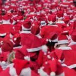 Χιλιάδες Άγιοι Βασίληδες κατέκλυσαν τους δρόμους της Βουδαπέστης