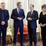 Επίσκεψη Μητσοτάκη – Χέρτζογκ στο σπίτι δολοφονημένου Έλληνα, Ιωνά Καρούση