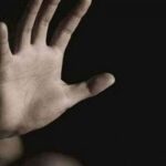 Θεσσαλονίκη: 55χρονη καταγγέλθηκε ότι βίαζε τον γιο της οικιακής βοηθού της