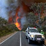 Αυστραλία: Δασικές πυρκαγιές κατέκαψαν σπίτια σε δύο πολιτείες – Νεκρός ένας πυροσβέστης