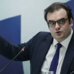 «Νέες βάσεις για την ελληνική οικονομία το 2025»: Το μήνυμα Πιερρακάκη για τη χρονιά που φεύγει