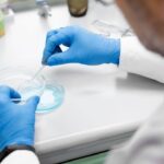 Κυτταρικές θεραπείες: Τι καινούριο φέρνουν σε σοβαρά νοσήματα – Εξηγεί ο καθηγητής Π. Τσιριγώτης