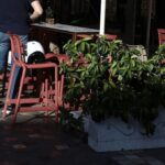 Δήμος Αθηναίων: Πρόστιμα άνω των 19.000 σε καταστήματα για κάπνισμα και αλκοόλ σε ανήλικους