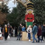 Σε εφαρμογή από σήμερα το εορταστικό ωράριο των Χριστουγέννων – Οι ώρες λειτουργίας στα εμπορικά