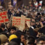 Βουλγαρία: Αποσύρθηκε ο προϋπολογισμός 2026 μετά τις ογκώδεις διαδηλώσεις