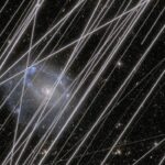 Η φωτορύπανση από δορυφόρους απειλεί τις αστρονομικές παρατηρήσεις – Ραβδώσεις φωτός στο διάστημα